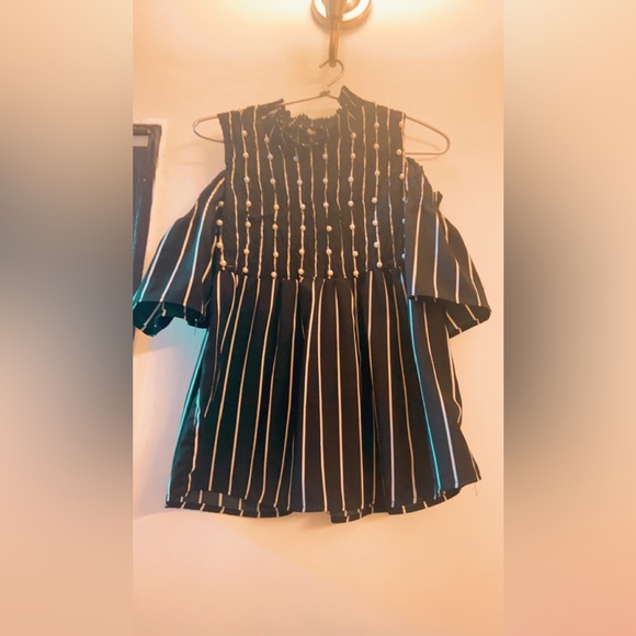 Trendy top - Picture 2 of 3